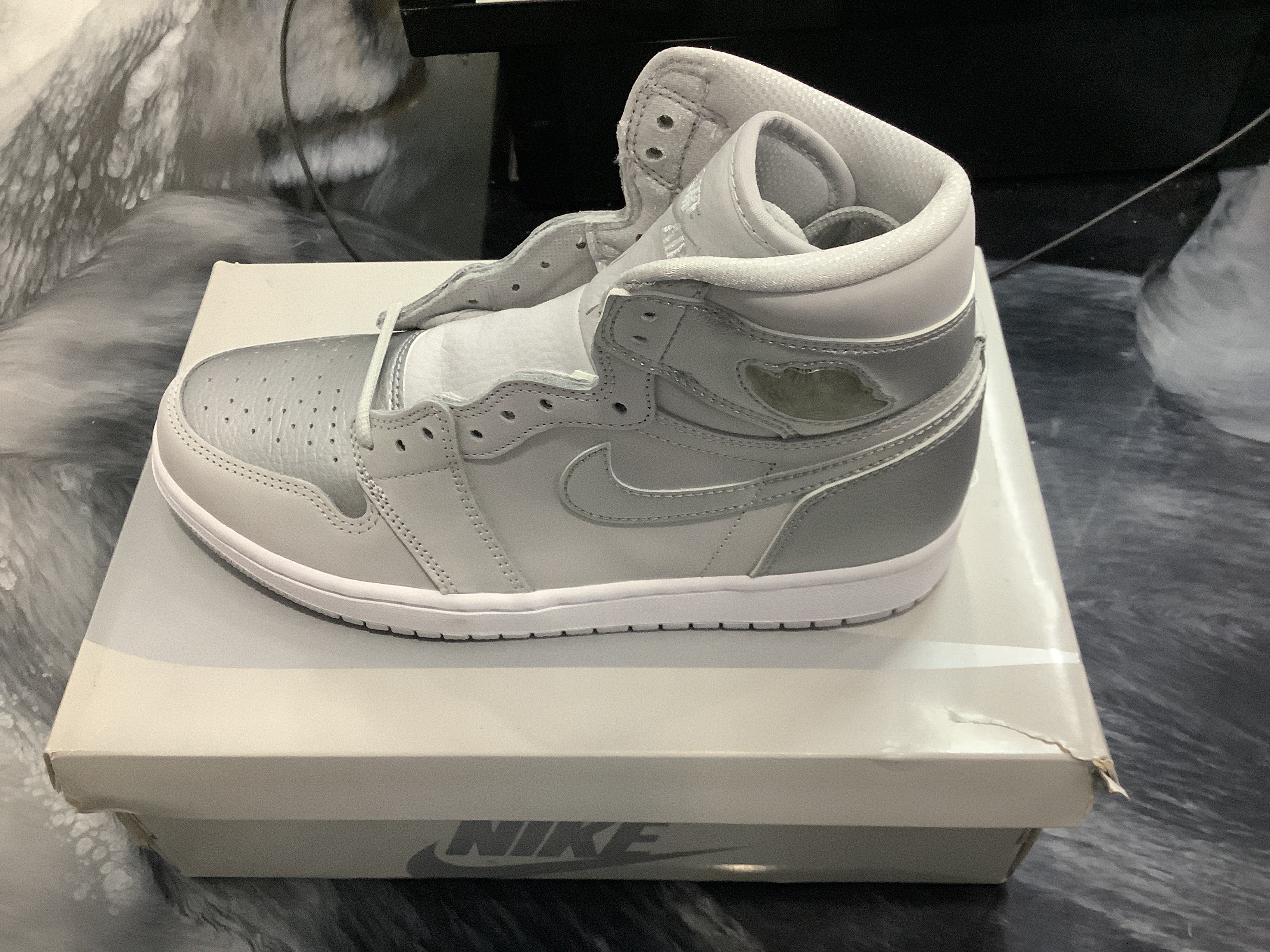 Air Jordan 1 Retro High - Japan Silver