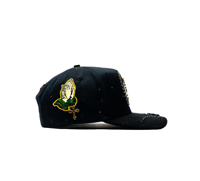 Bigg Boss 'San Judas Cristal' Black Hat